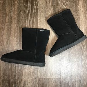 SOLD! Bearpaw black comfy boots
